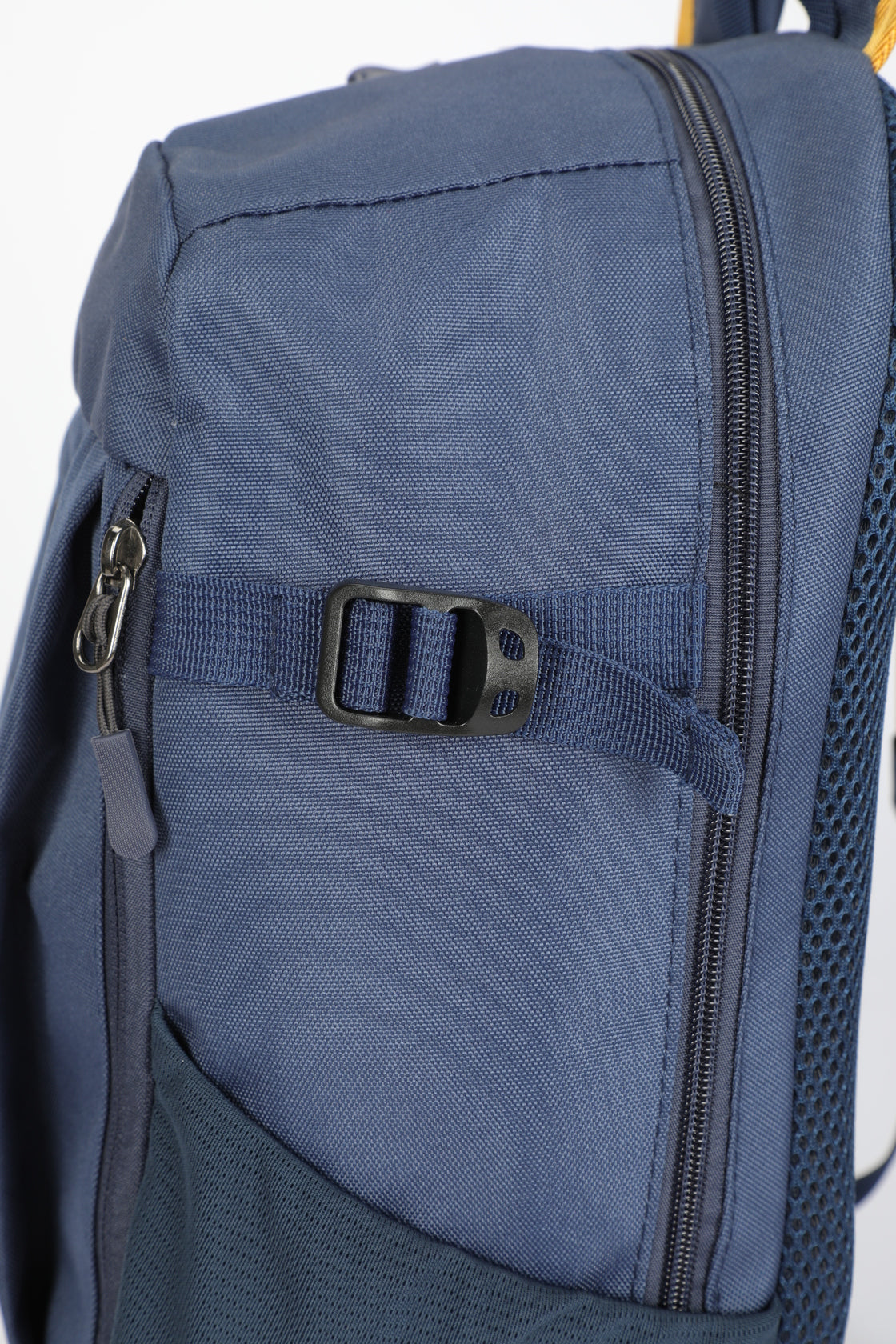 Discovery Adventures Casual Outdoor Backpack 20L