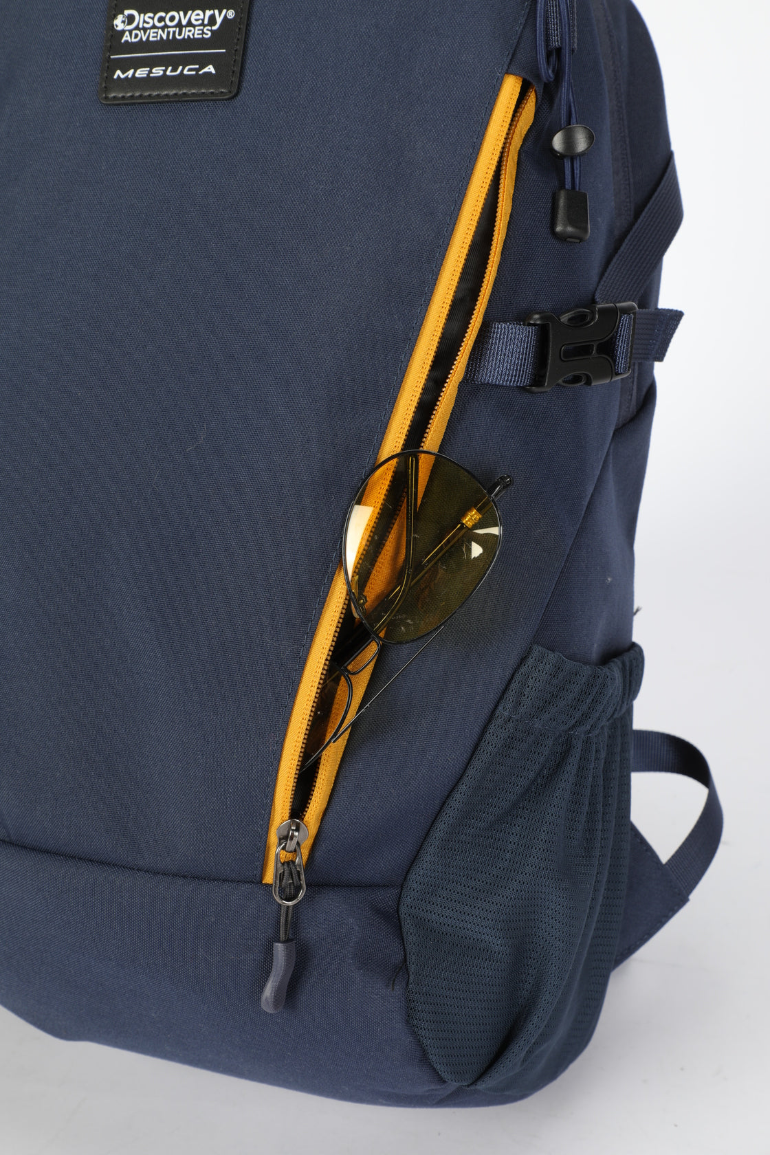 Discovery Adventures Casual Outdoor Backpack 22L