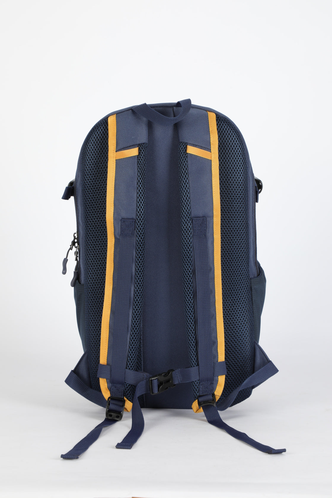 Discovery Adventures Casual Outdoor Backpack 20L