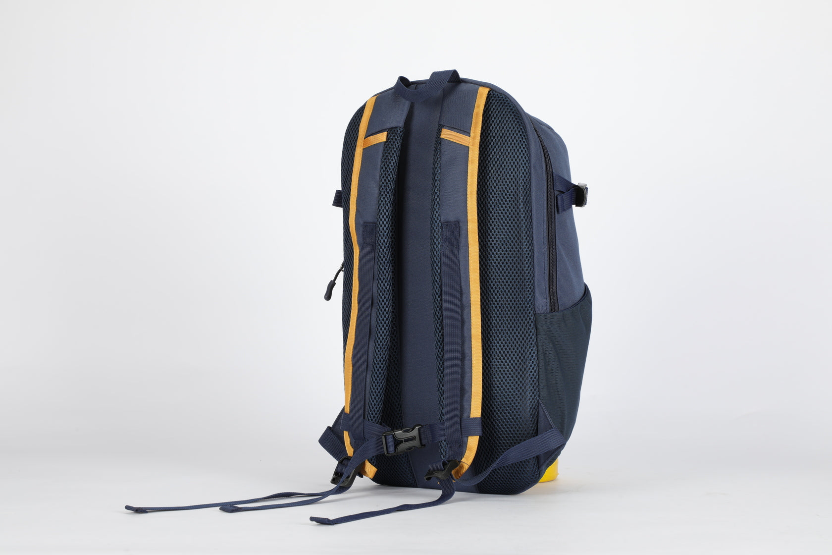 Discovery Adventures Casual Outdoor Backpack 20L