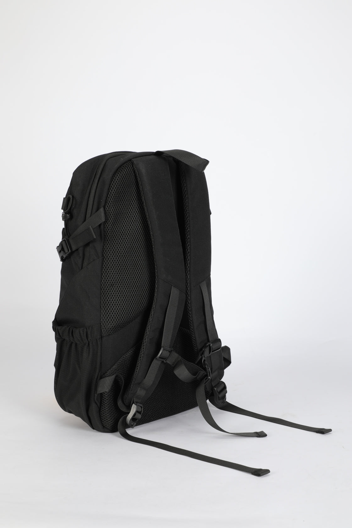 Discovery Adventures Casual Outdoor Backpack 22L