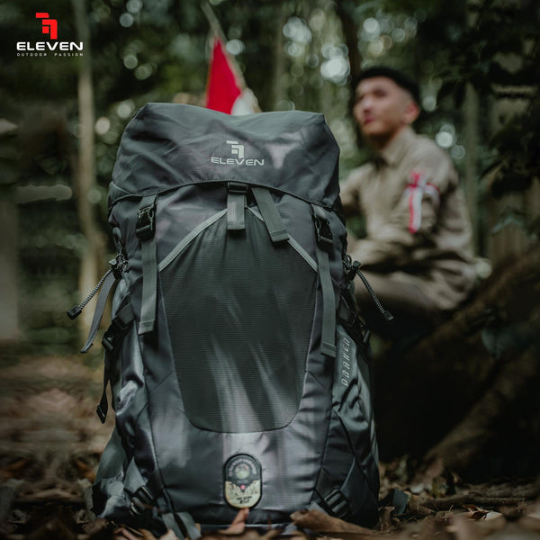Eleven Carrier Draken 50L - Black