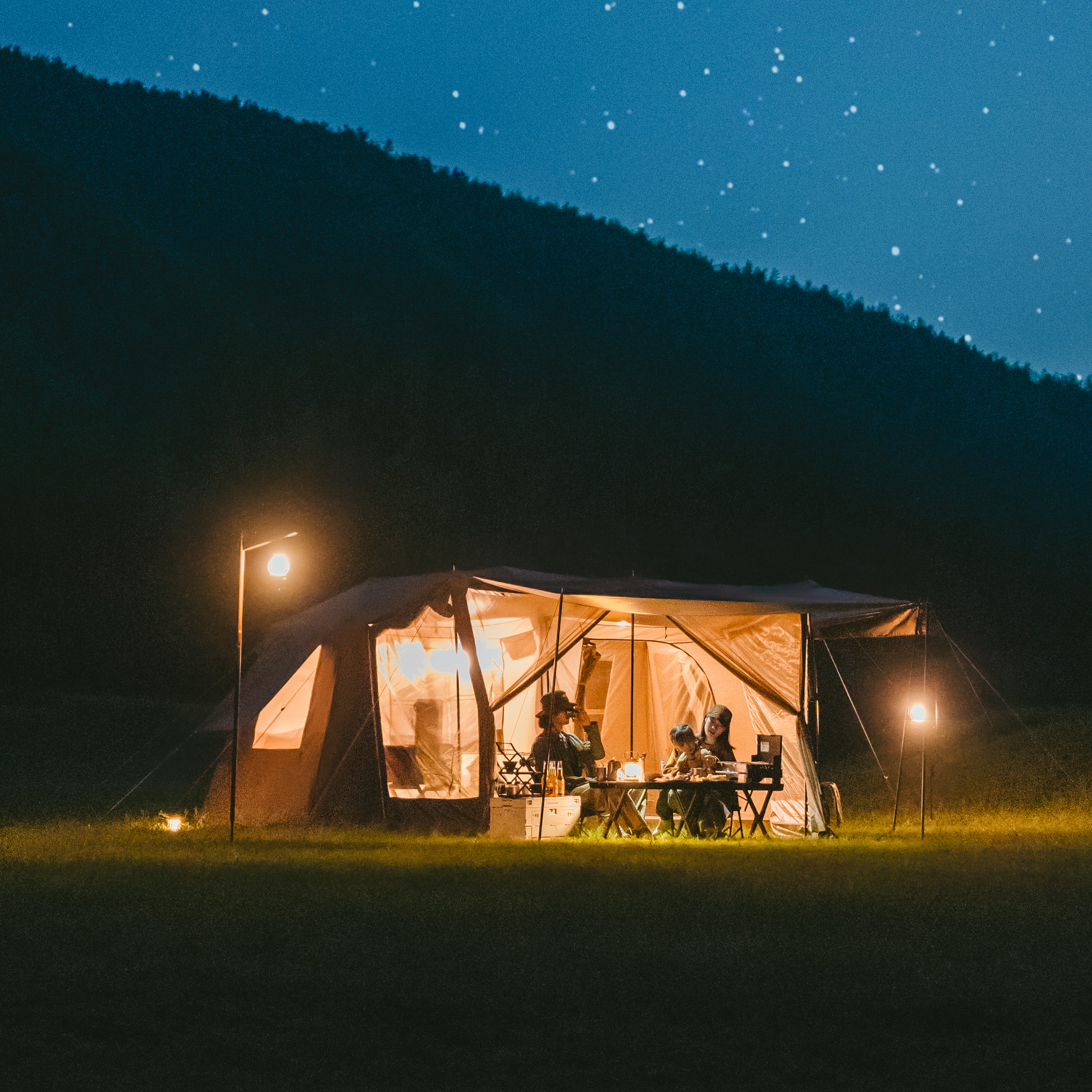 Naturehike Village 13 Automatic Tent TiBlack Flagship – Dark Brown