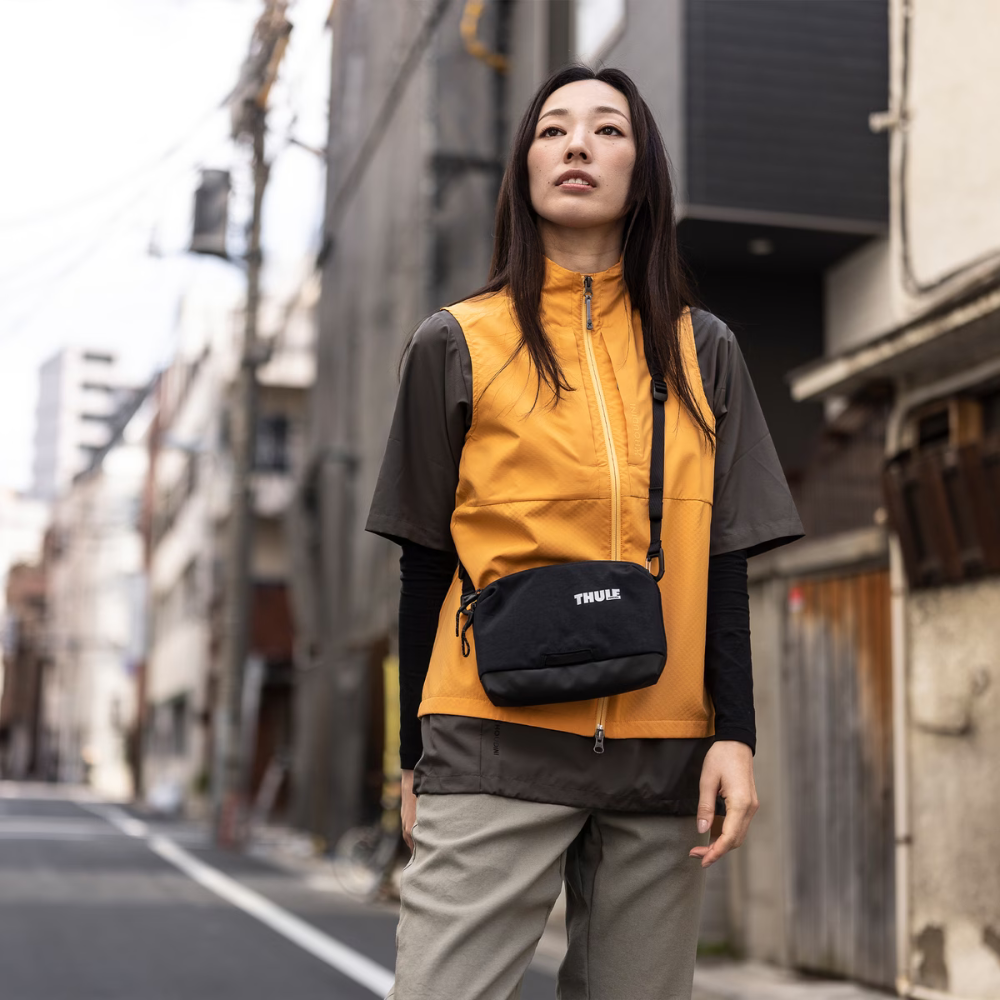 Thule Paramount Cross Body 2L Black