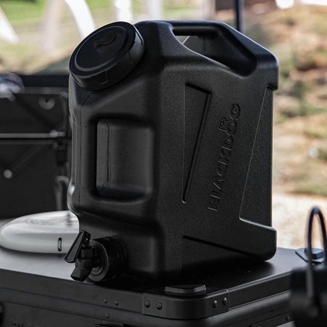 Blackdog PE Square Outdoor Water Bucket 12L