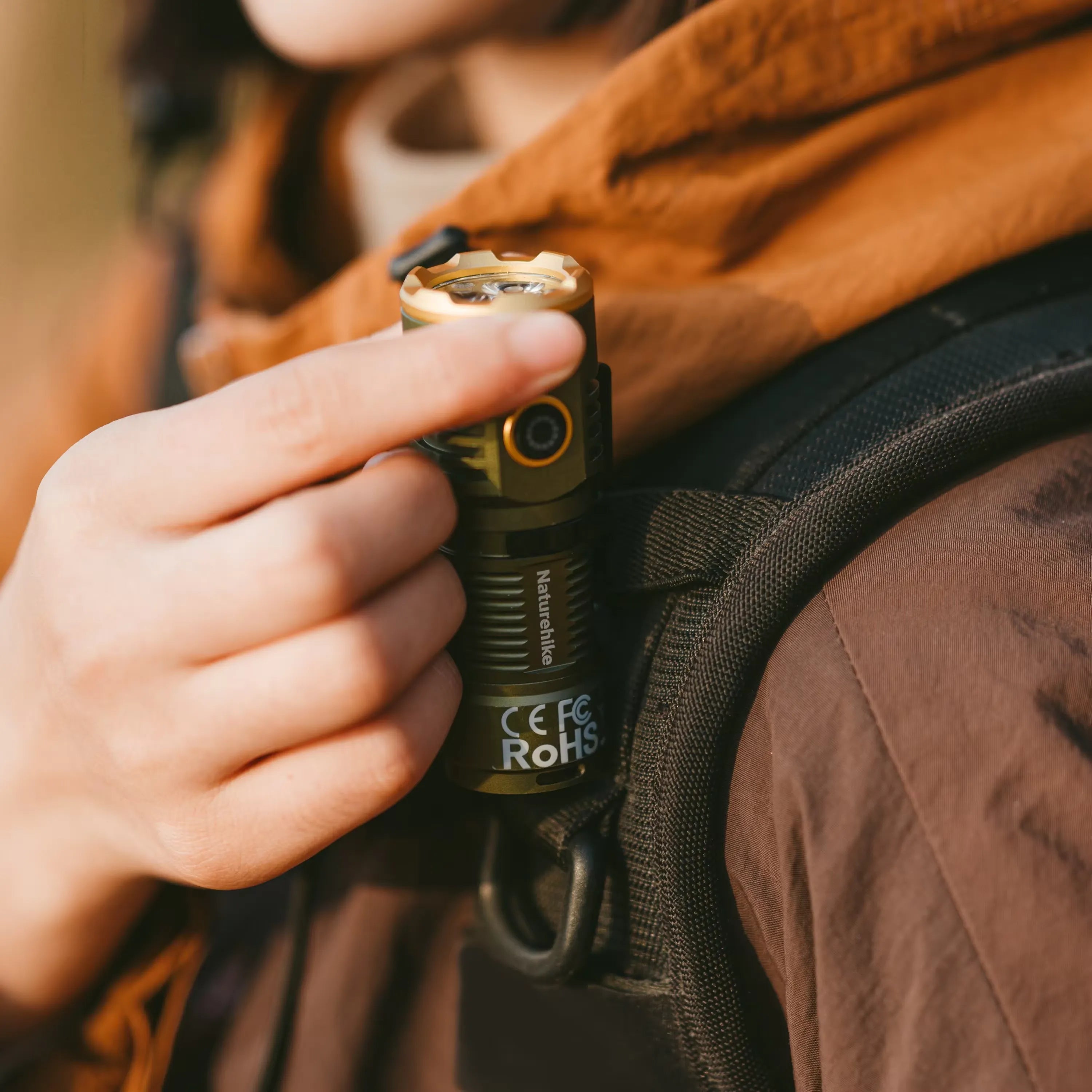 Naturehike Outdoor Glare Flashlight