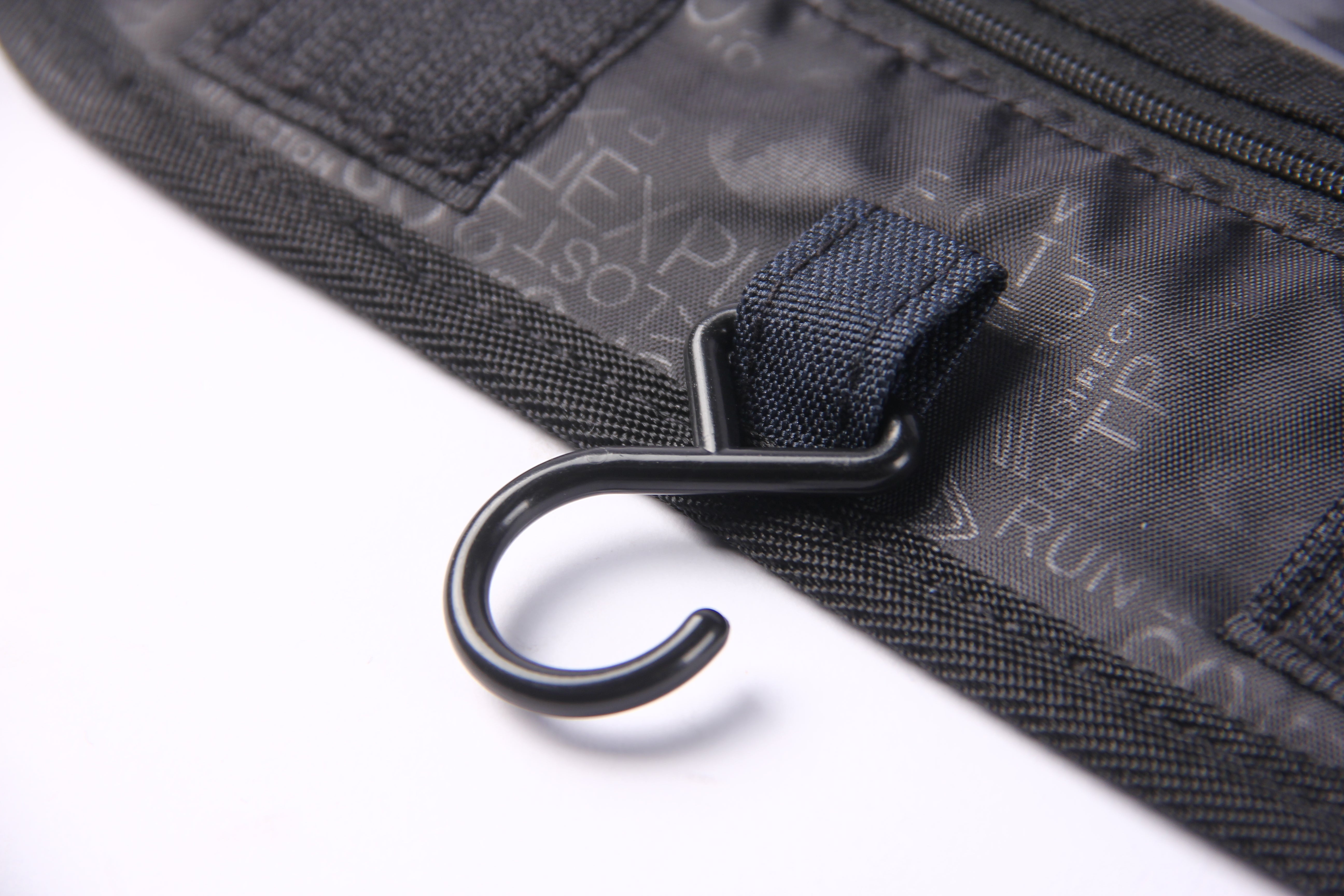 [CLEARANCE] Discovery Adventures Hanging Toiletry Bag