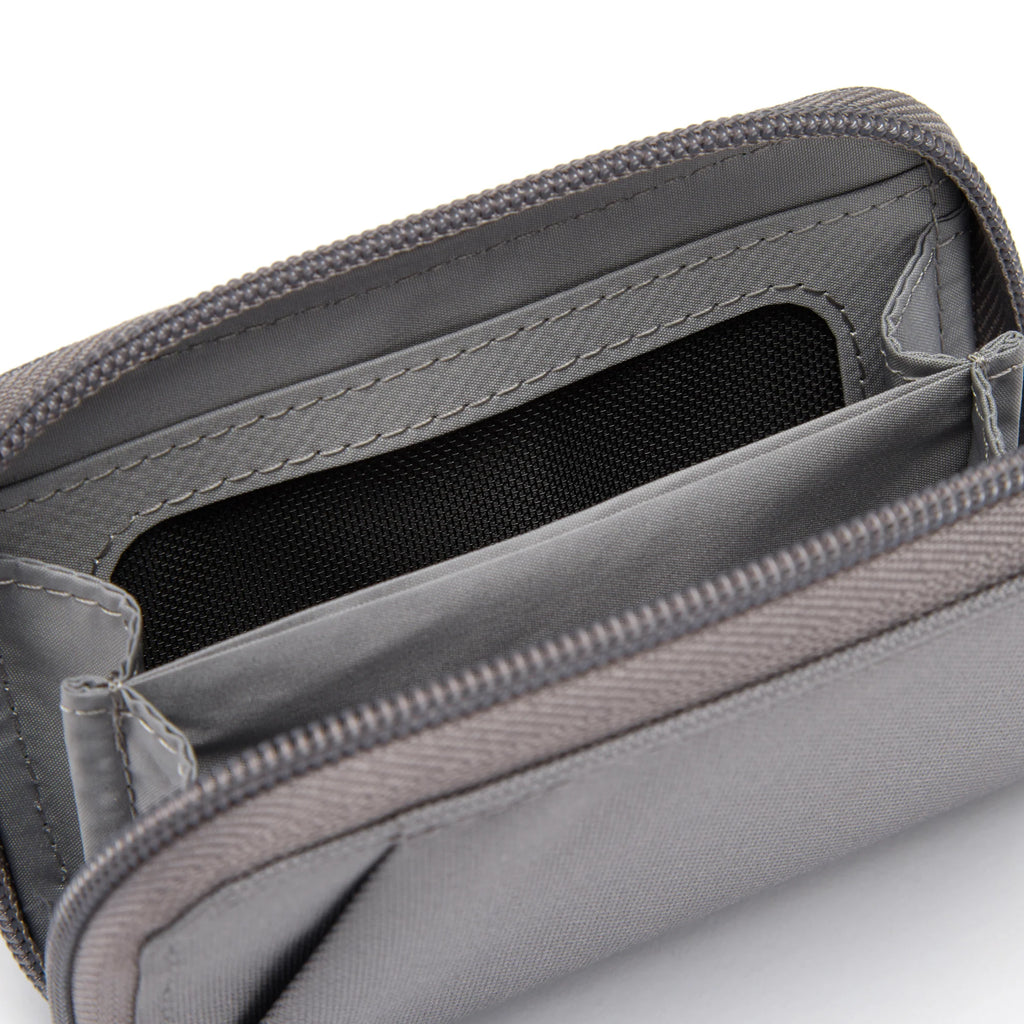 Pacsafe RFIDsafe Card Holder
