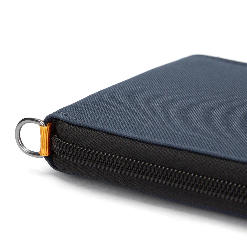 Pacsafe RFID Safe RFID Blocking Zip Around Wallet
