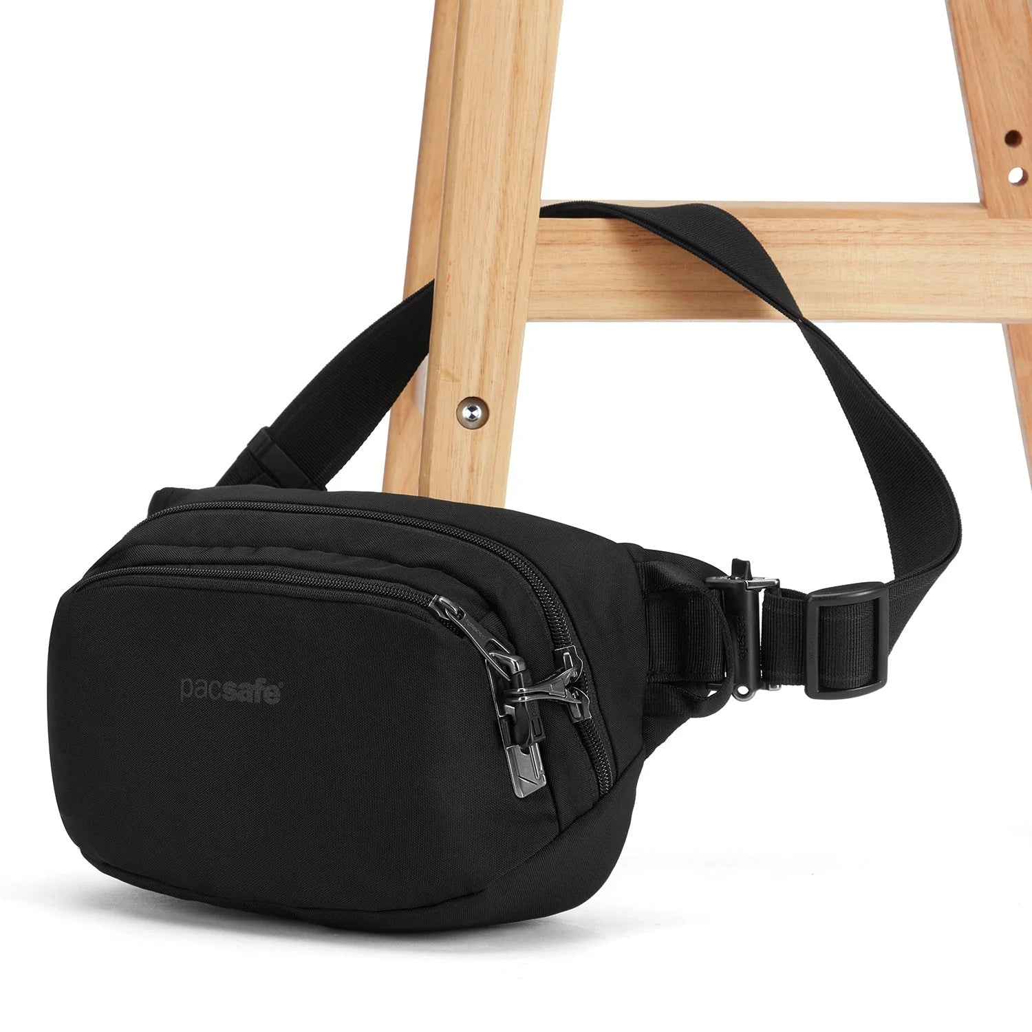 Pacsafe Vibe 100 Anti-Theft Hip Pack 4L