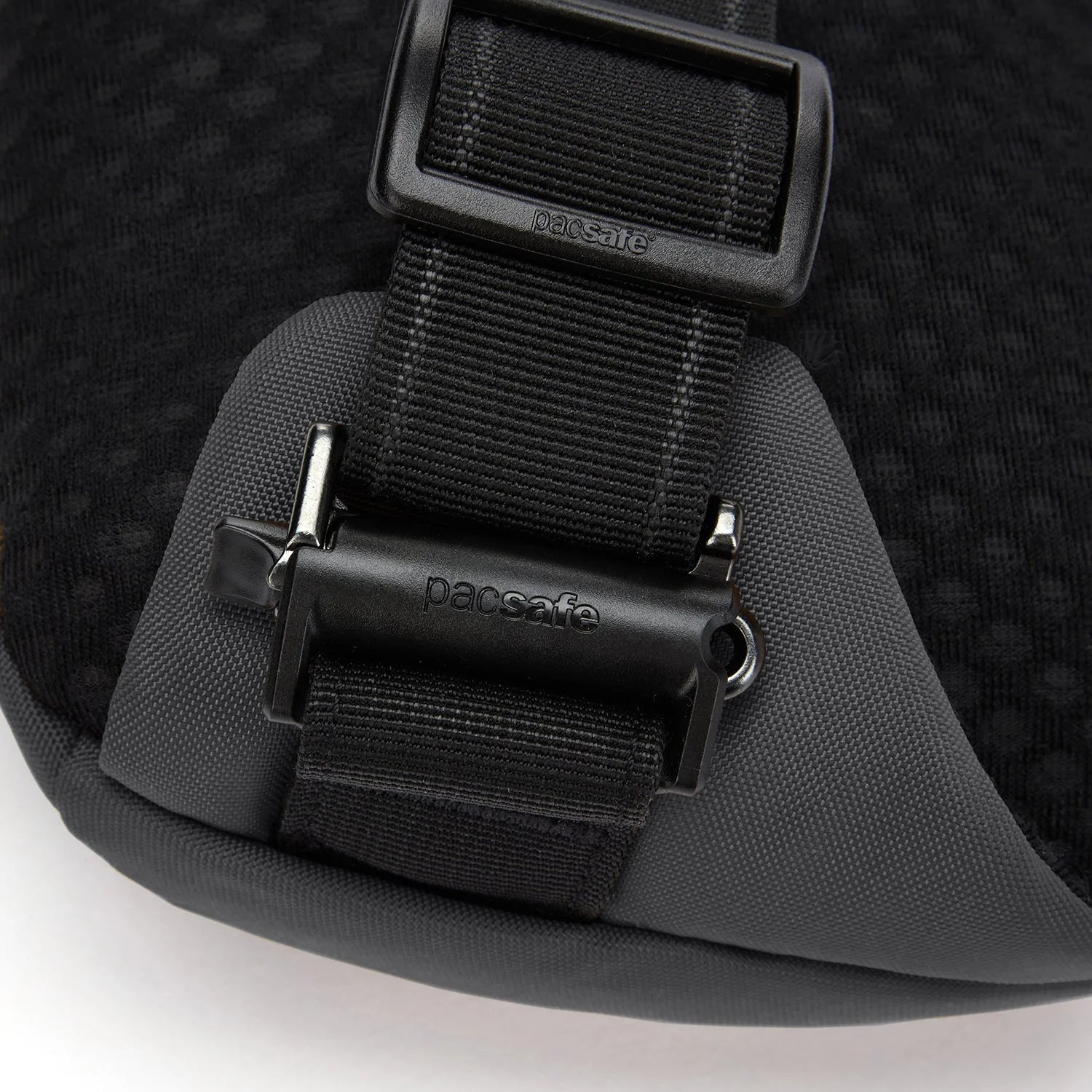 Pacsafe Vibe 150 Anti-Theft Sling Pack 2.5L