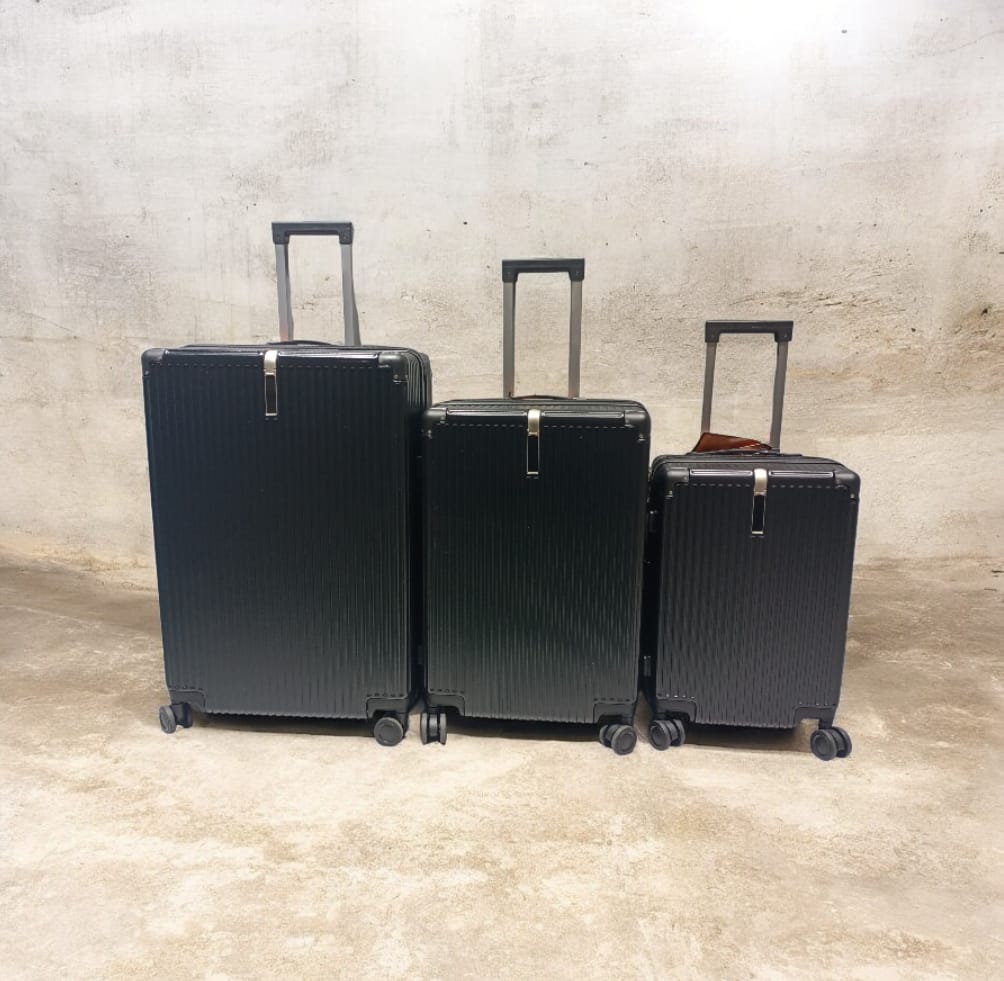 GL Extra Travellers Essential Luggage