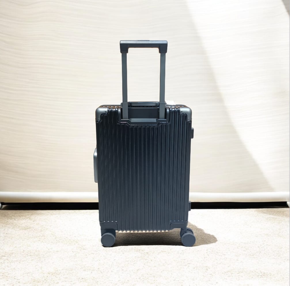 GL Extra Premium Traveller Zipperless Luggage