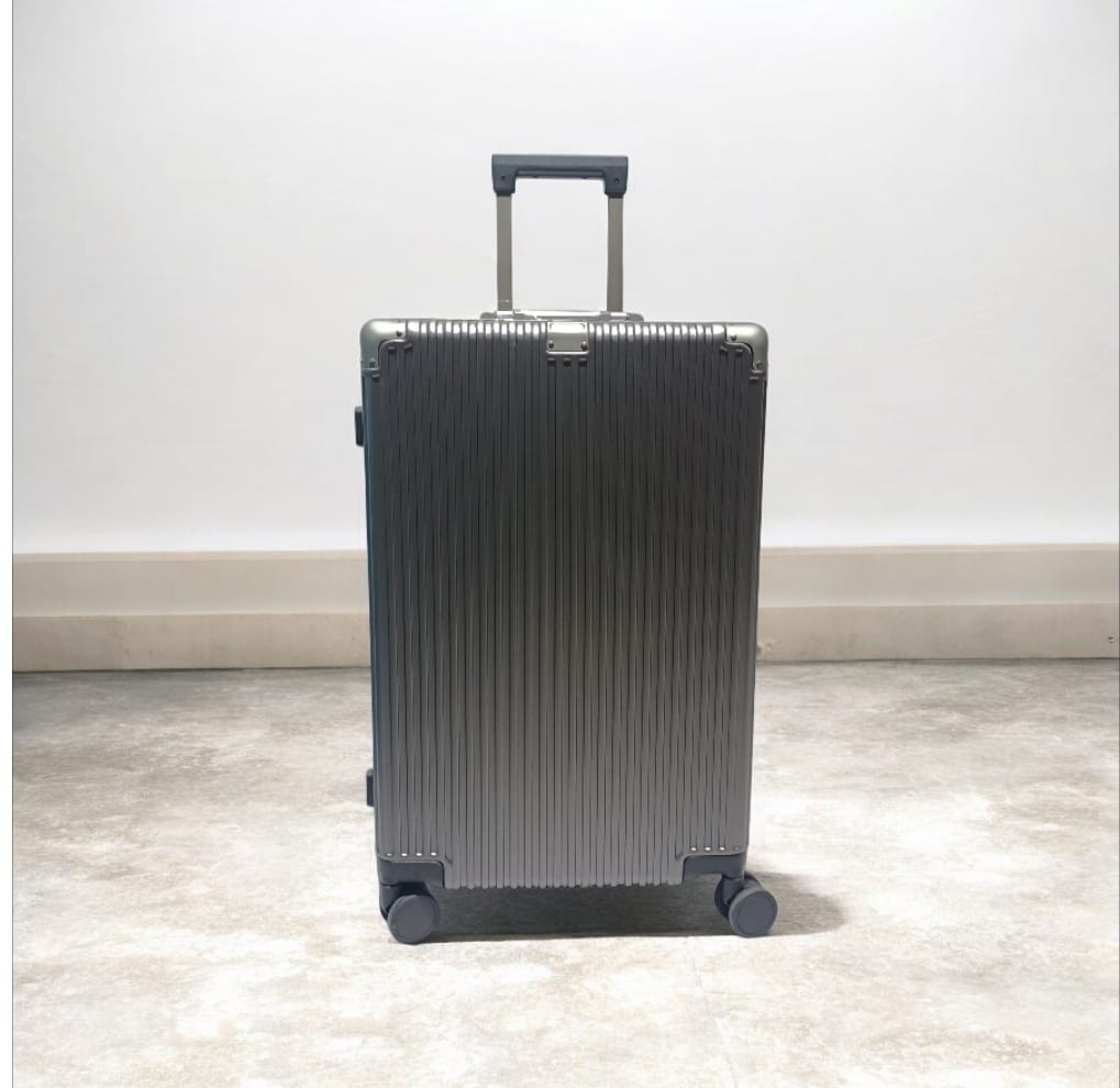 GL Extra Premium Traveller Zipperless Luggage