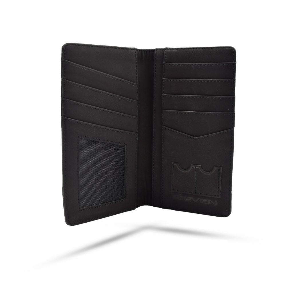 Eleven D. Dompet Lubang Laser